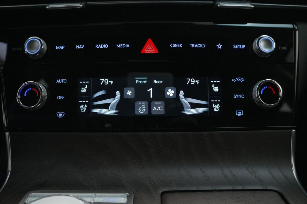 2025 GENESIS G80 Advanced - Photo 32