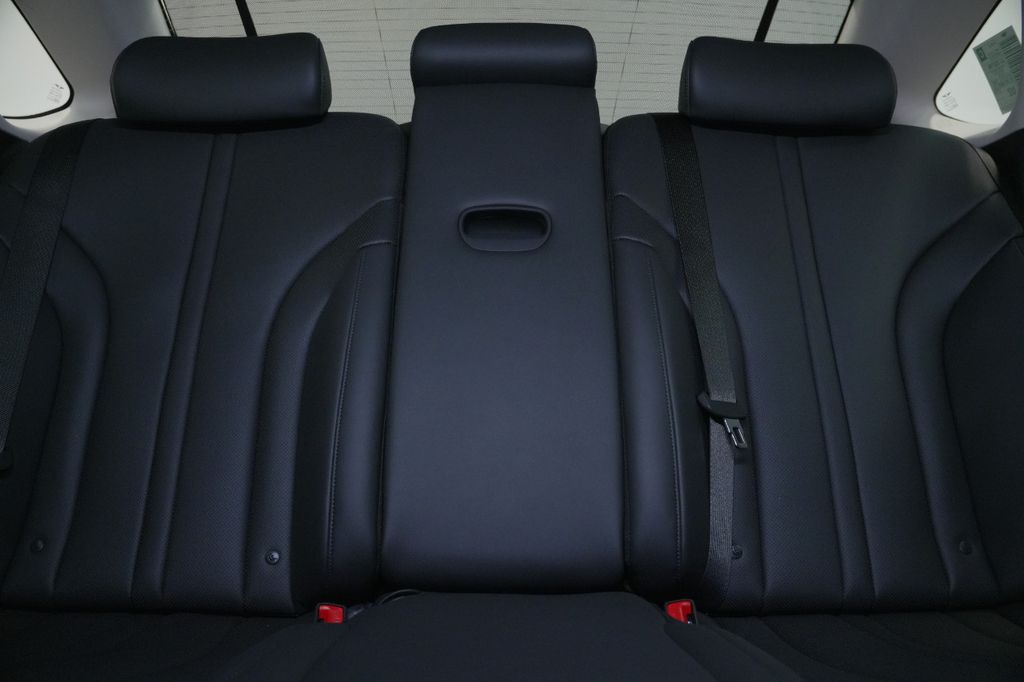 2025 GENESIS G80 Advanced - Photo 21
