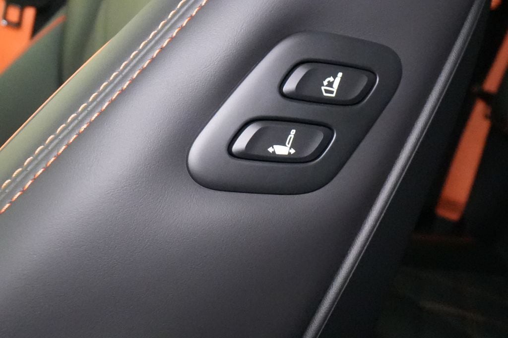 2026 GENESIS GV70 Sport Prestige - Photo 18
