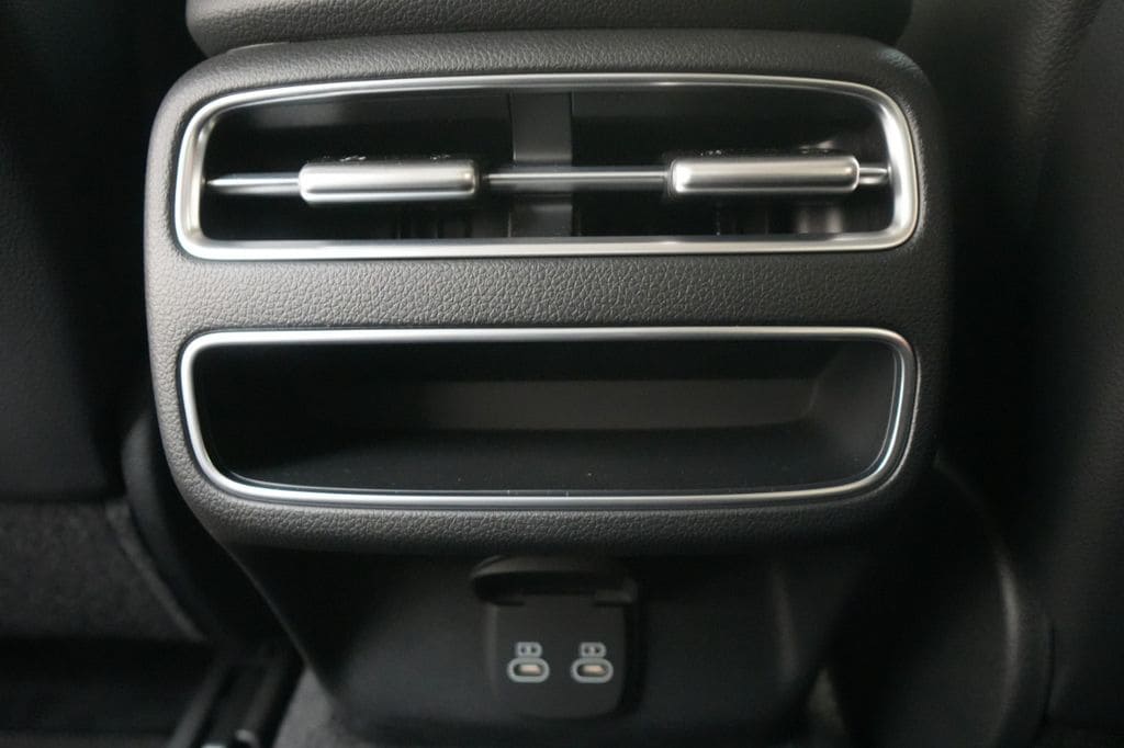 2026 GENESIS GV70 Standard - Photo 26