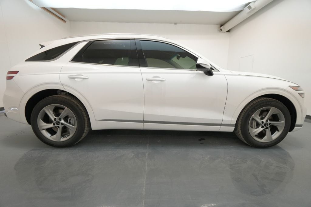 2026 GENESIS GV70 Standard - Photo 11
