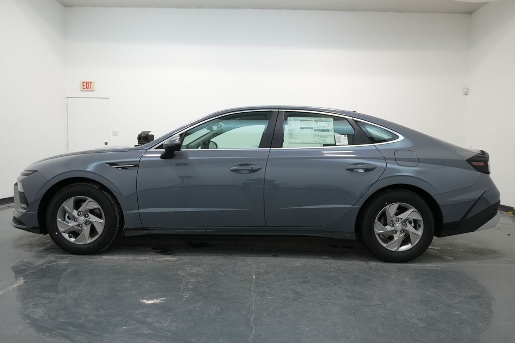 New 2026 Hyundai Sonata SE Sedan