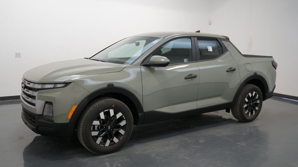 New 2025 Hyundai Santa Cruz SE Truck Crew Cab