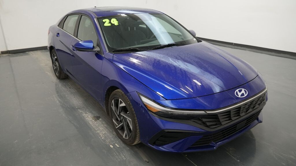 New 2024 Hyundai Elantra SEL Sedan