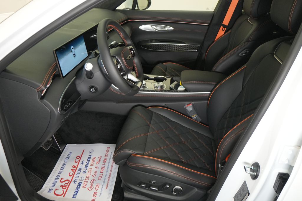 2026 GENESIS GV70 Sport Prestige - Photo 15