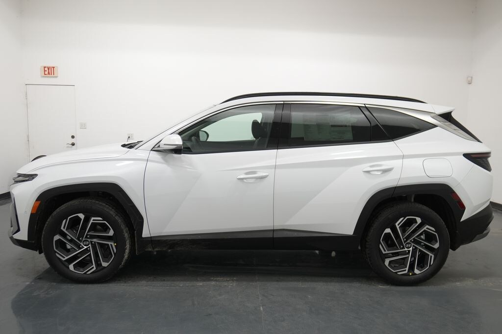 New 2026 Hyundai Tucson Hybrid SUV