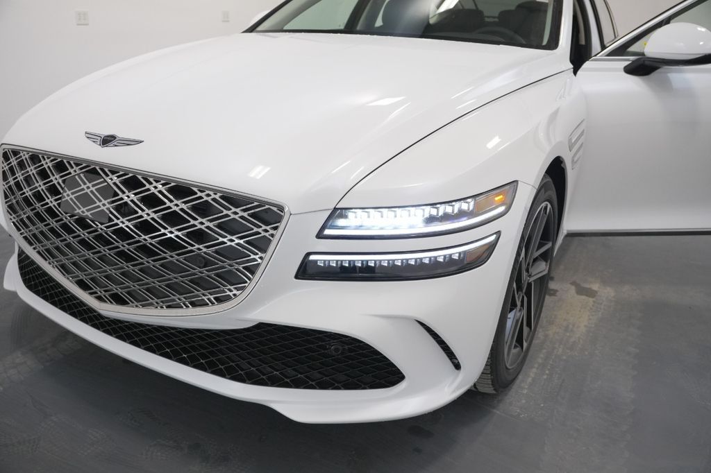 2025 GENESIS G80 Advanced - Photo 11