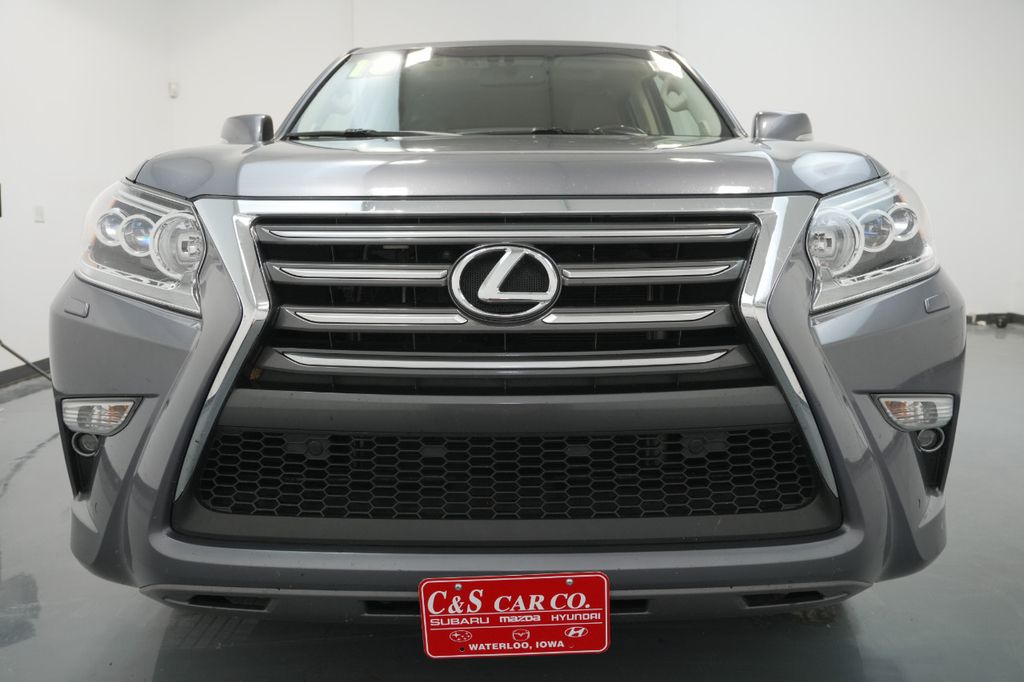 2018 Lexus GX 460 Base photo 2