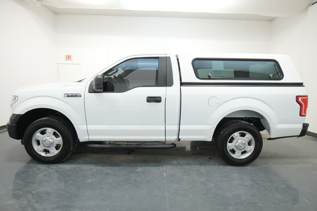 2016 Ford F-150 XLT photo 4