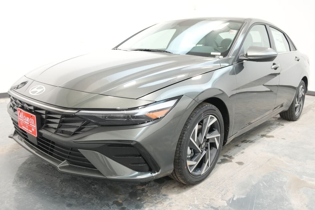 New 2026 Hyundai Elantra Limited Sedan