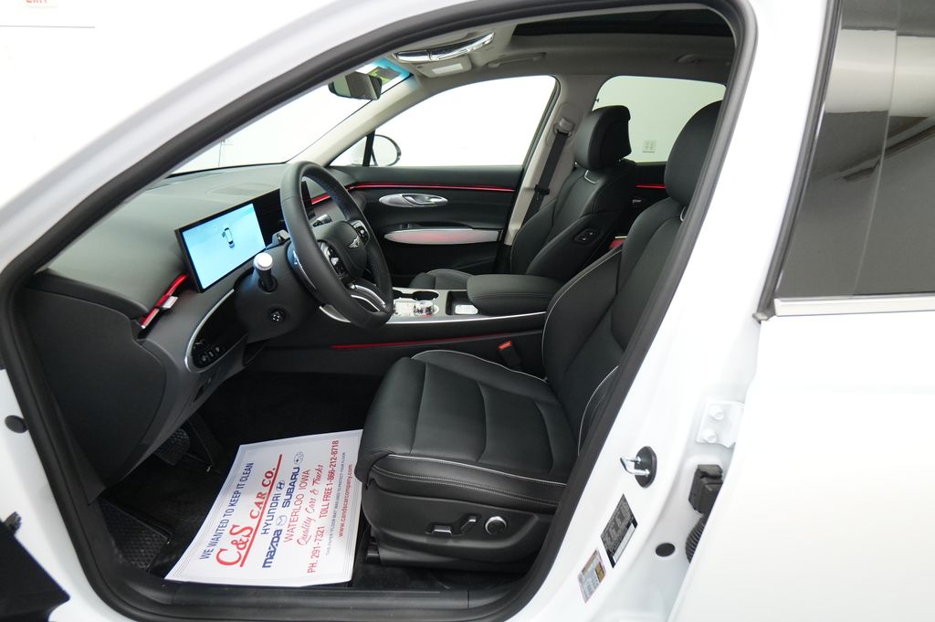 2026 GENESIS GV70 Advanced - Photo 13