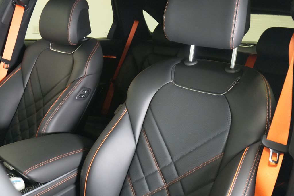 2026 GENESIS GV70 Sport Prestige - Photo 16