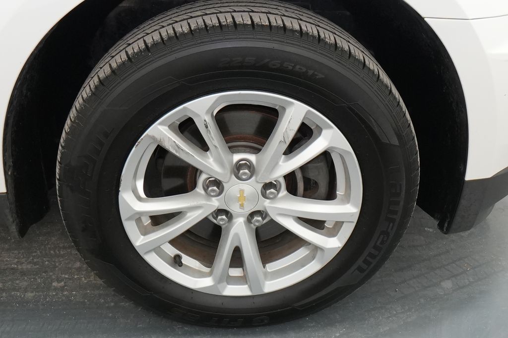 2017 Chevrolet Equinox LT - Photo 11