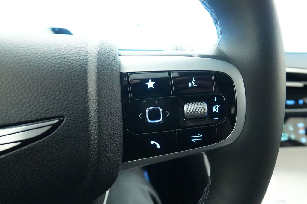 2026 GENESIS GV70 Advanced - Photo 36