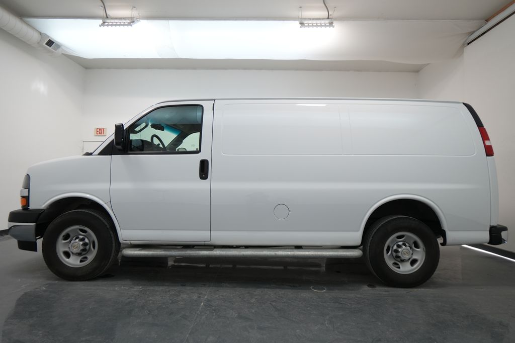 2024 Chevrolet Express Cargo 2500 Work Van photo 4