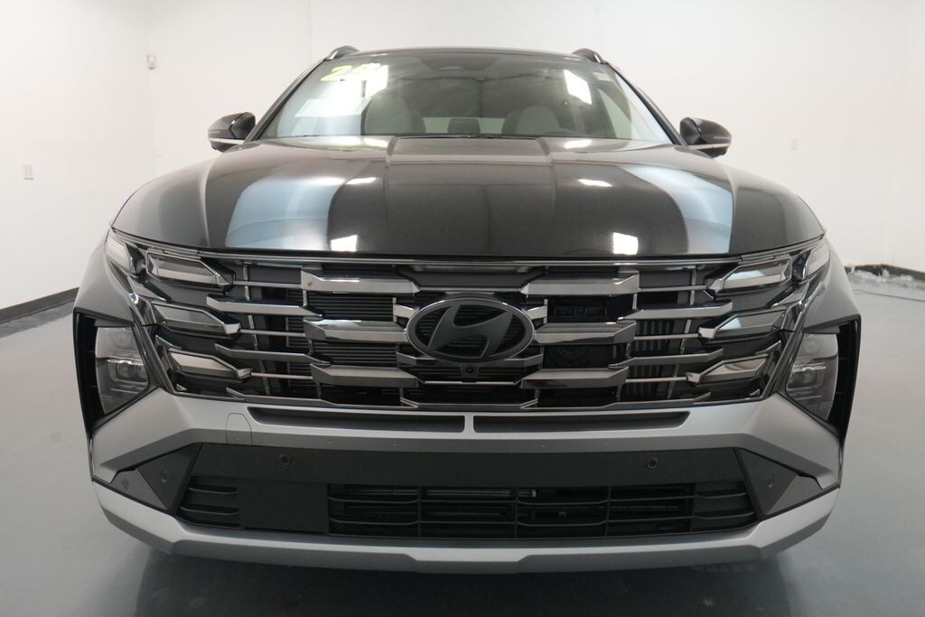 New 2025 Hyundai Tucson Hybrid Limited SUV