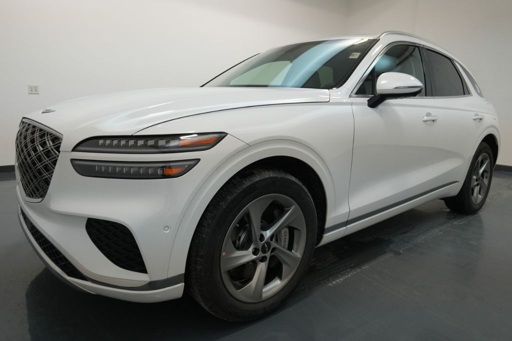 2026 Genesis GV70 2.5T Advanced photo 3