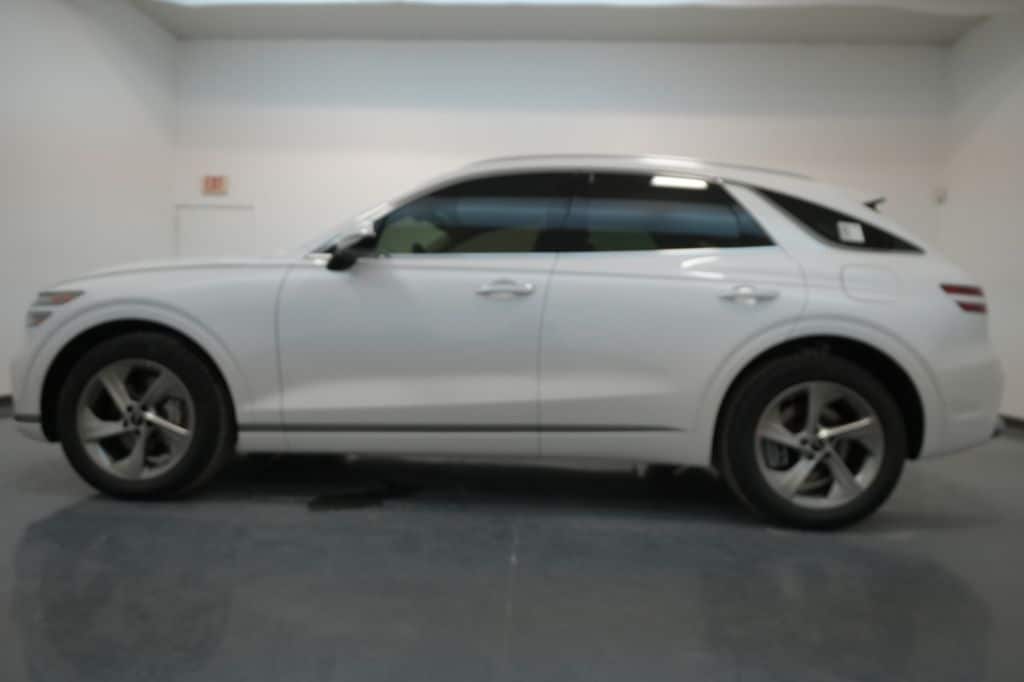 2026 GENESIS GV70 Standard - Photo 15
