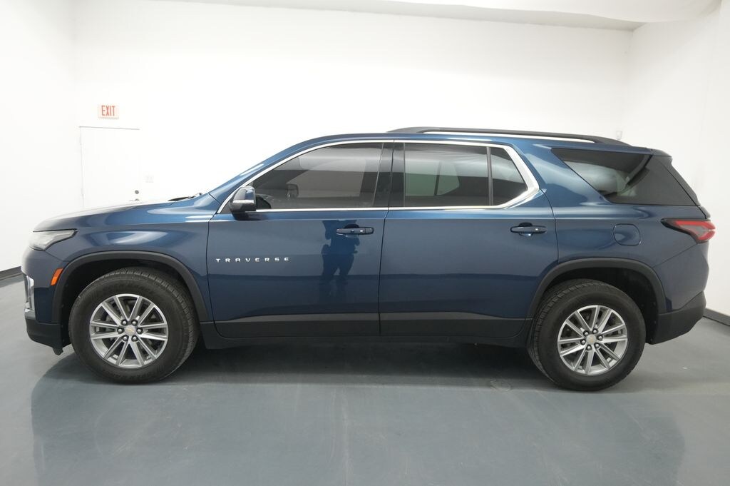 Used 2022 Chevrolet Traverse LT Cloth w/1LT SUV