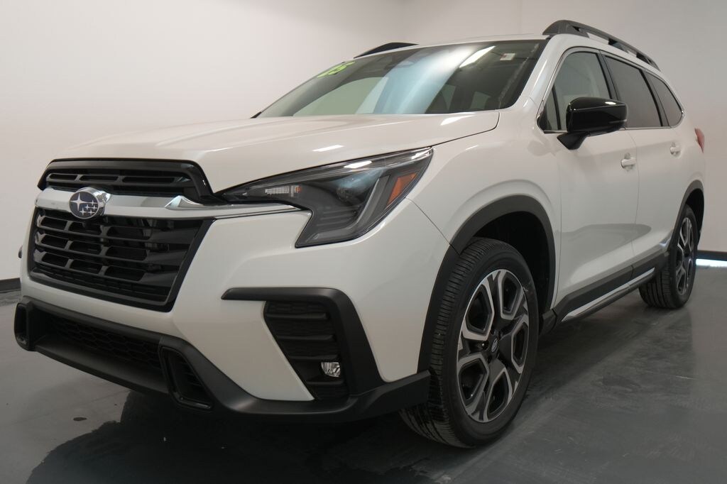 New 2025 Subaru Ascent Limited SUV