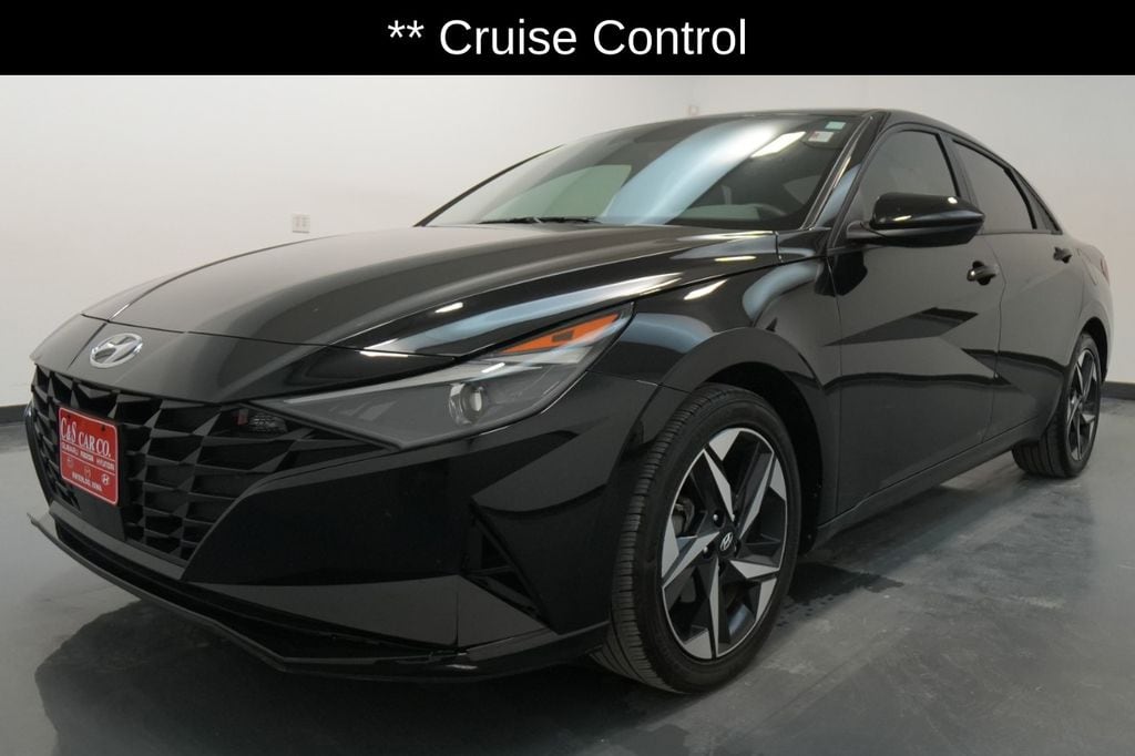 Used 2023 Hyundai Elantra SEL Sedan