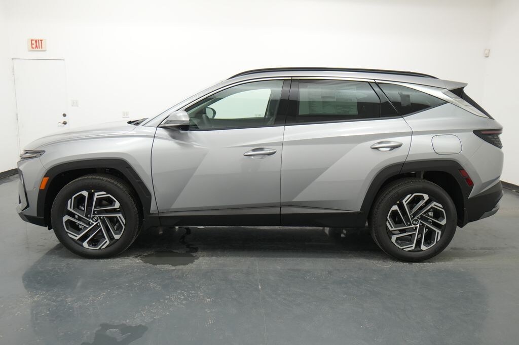 New 2026 Hyundai Tucson Hybrid SUV