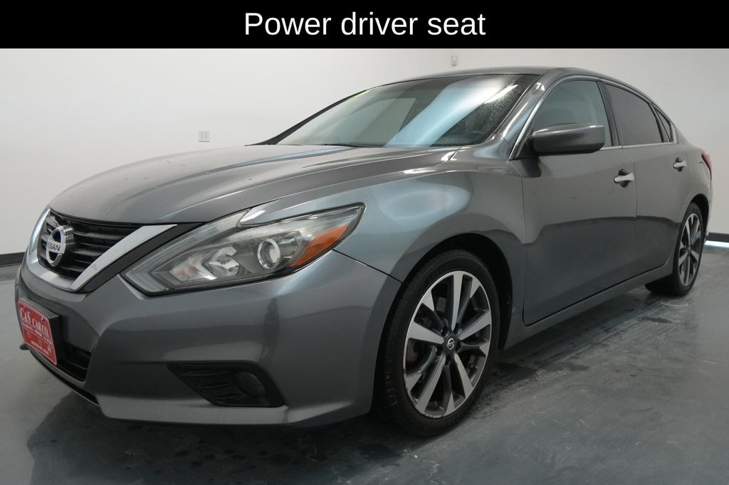 Used 2016 Nissan Altima 2.5 SR Sedan