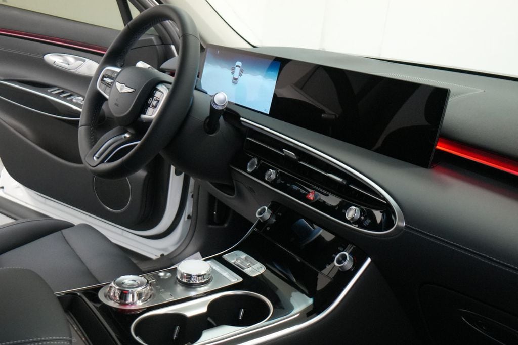 2026 GENESIS GV70 Standard - Photo 34