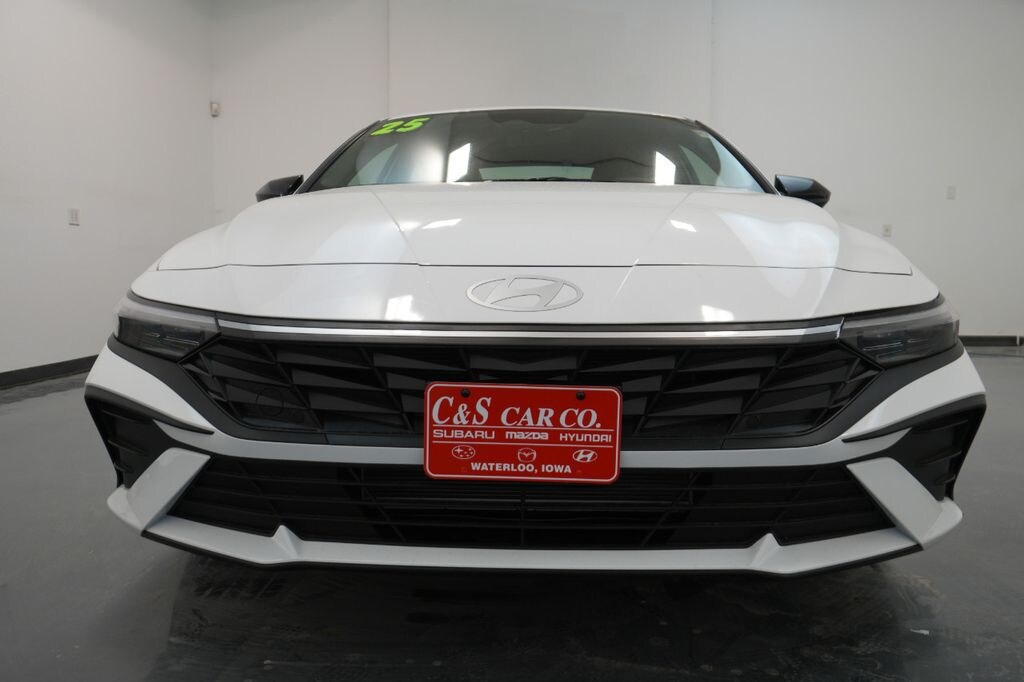 New 2025 Hyundai Elantra SEL Sport Sedan