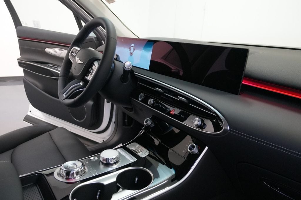 2026 GENESIS GV70 Standard - Photo 31