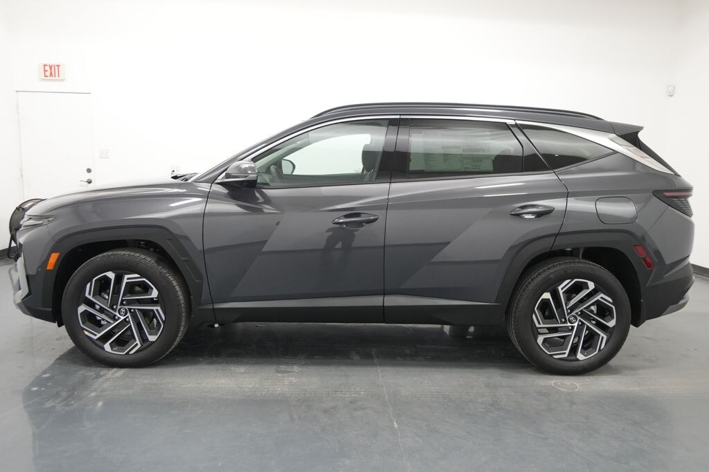 New 2026 Hyundai Tucson Hybrid SUV