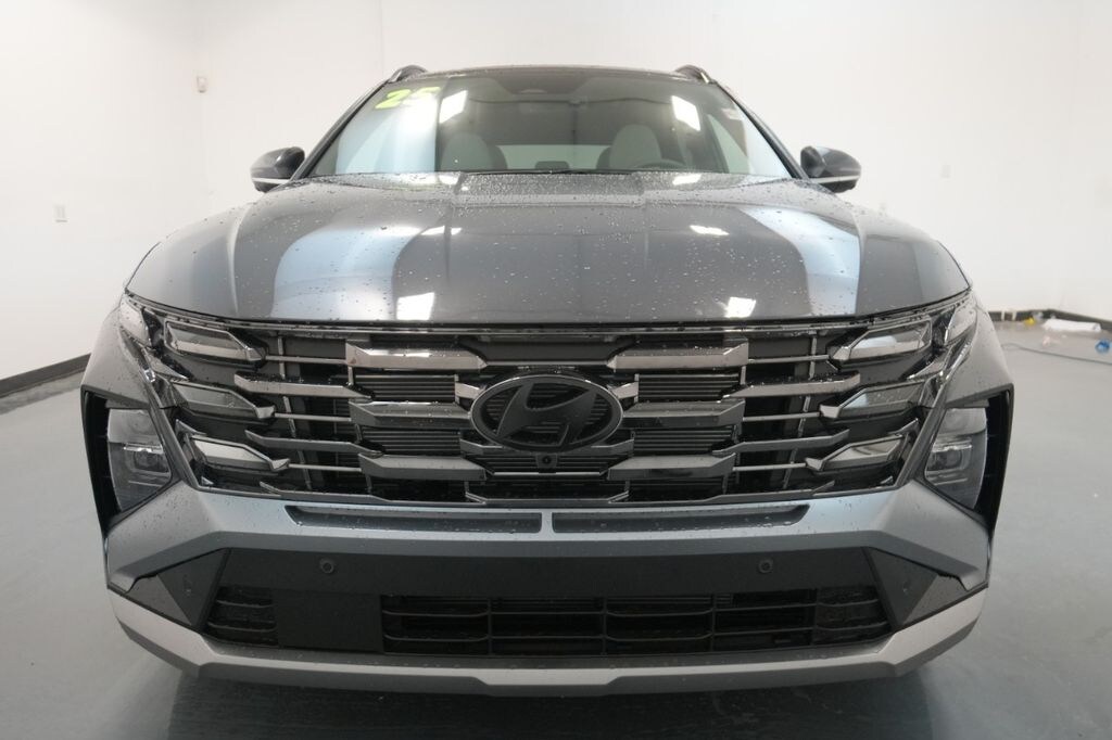 New 2025 Hyundai Tucson Limited SUV