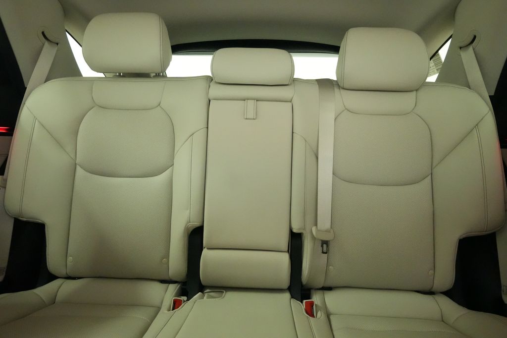 2026 GENESIS GV70 Standard - Photo 15