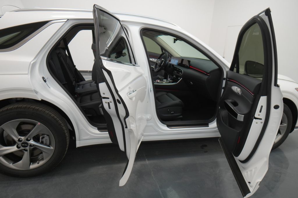 2026 GENESIS GV70 Standard - Photo 36