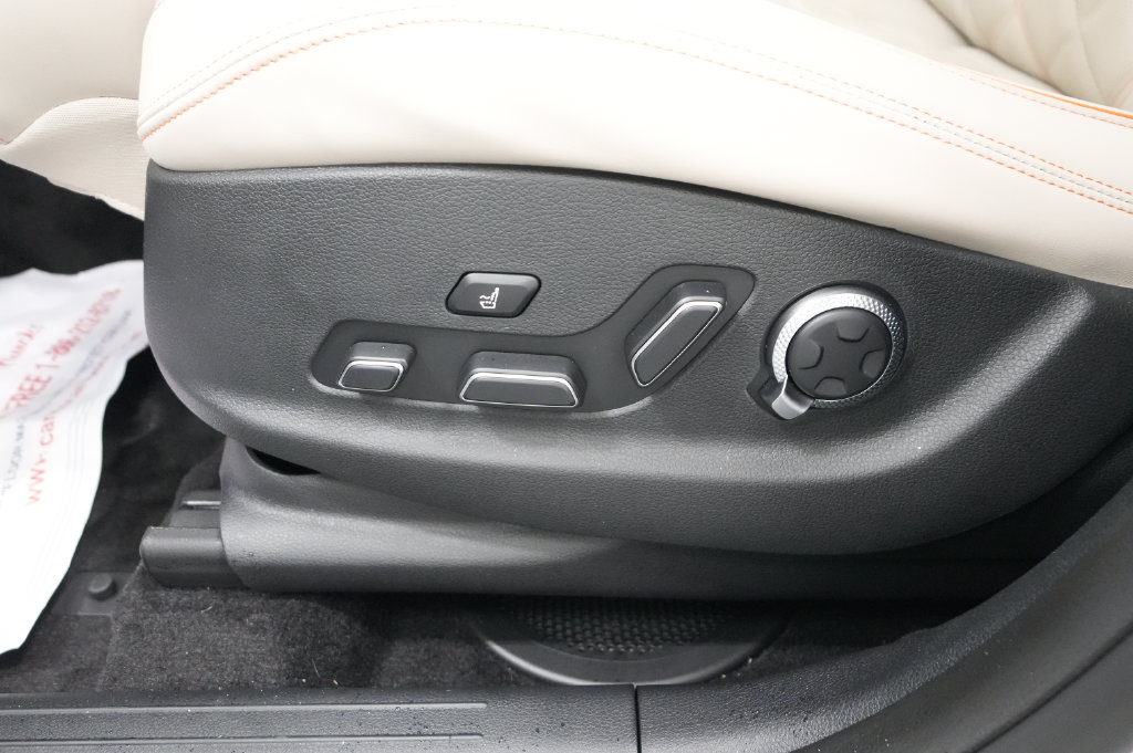2026 GENESIS GV70 Sport Prestige - Photo 14