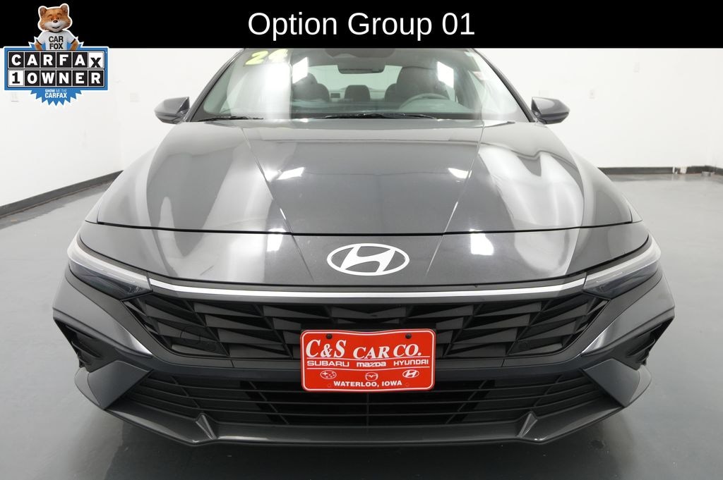 Used 2024 Hyundai Elantra SE Sedan