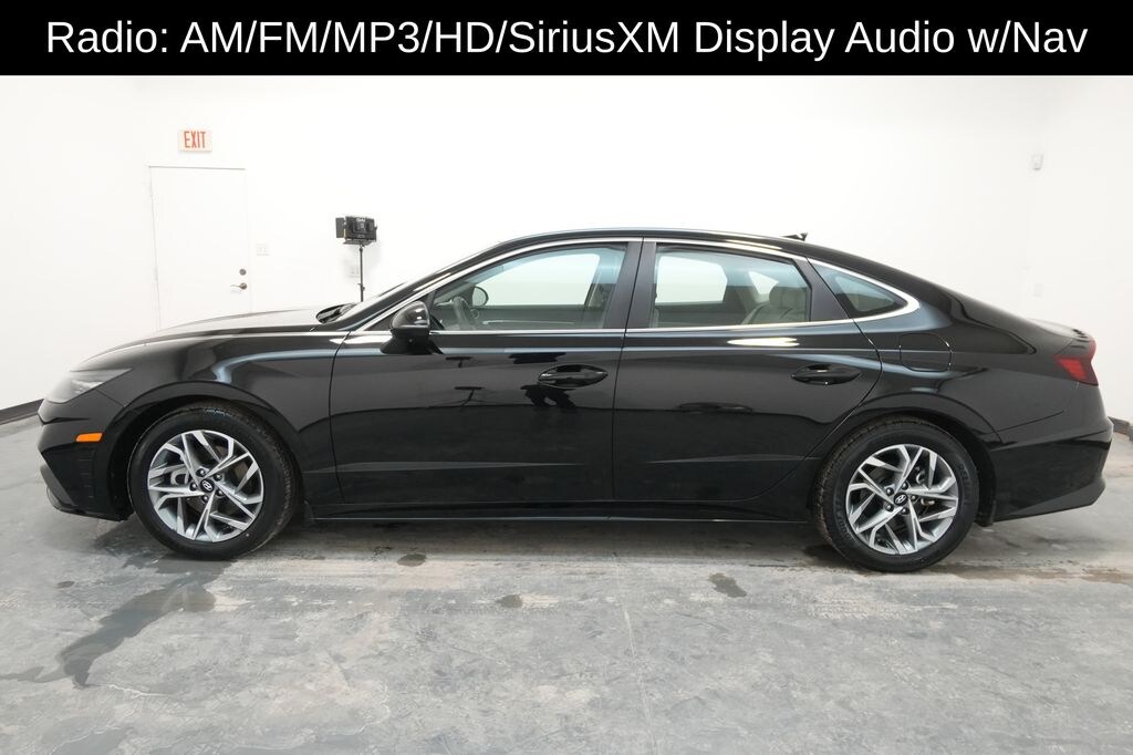 Used 2023 Hyundai Sonata SEL Sedan