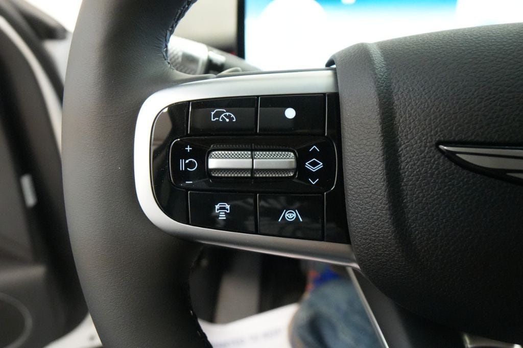 2026 GENESIS GV70 Standard - Photo 46