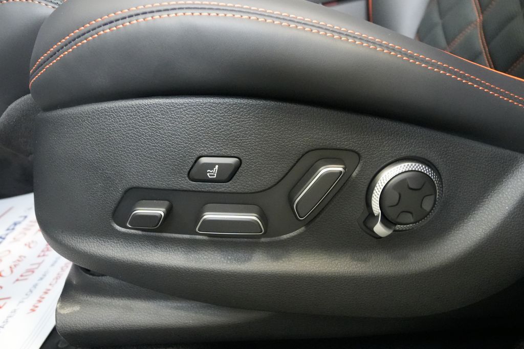 2026 GENESIS GV70 Sport Prestige - Photo 17