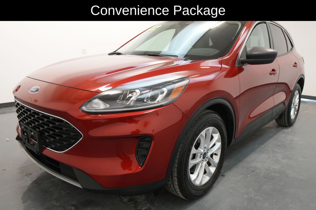 2022 Ford Escape SE photo 3