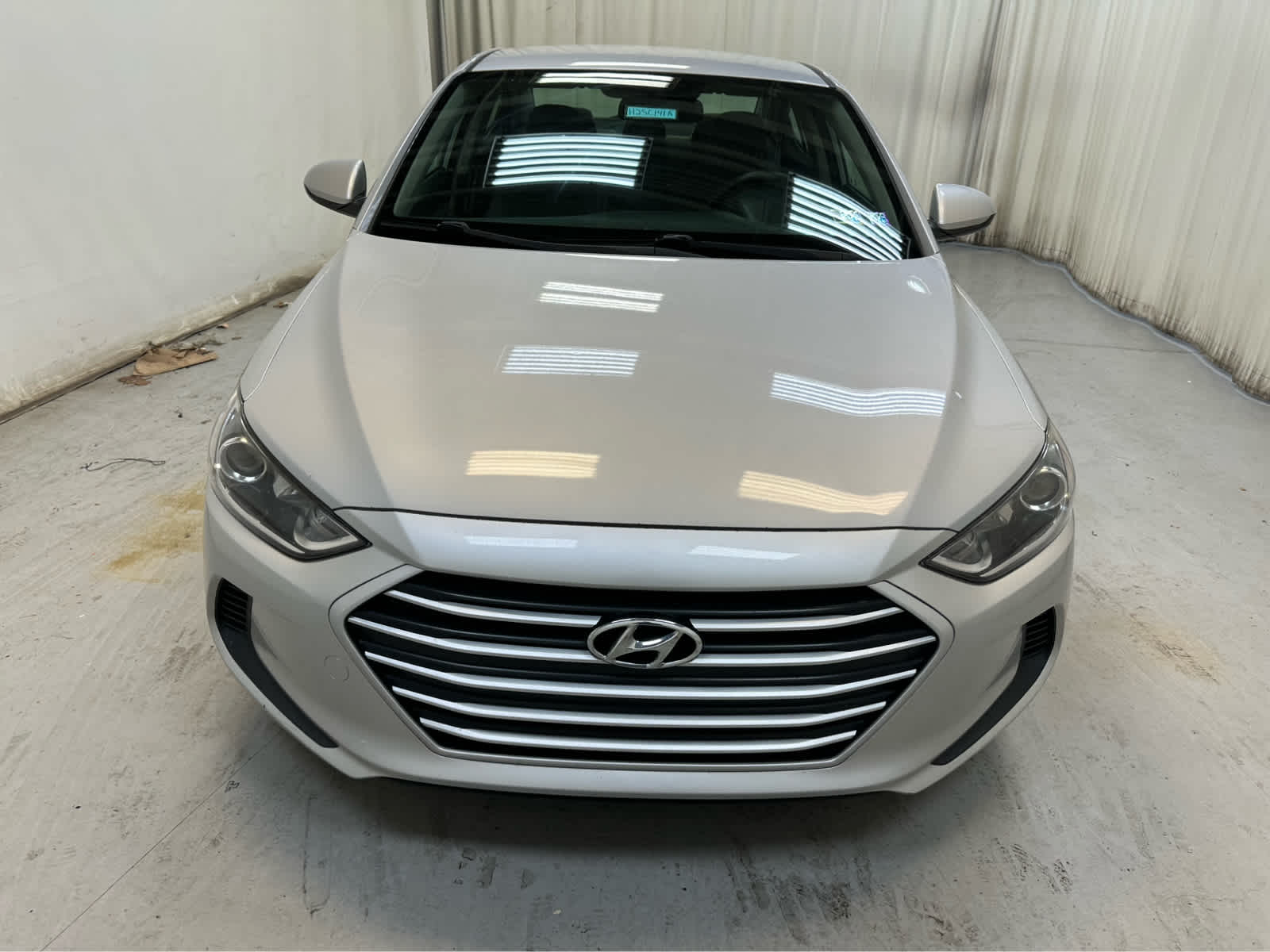 2017 Hyundai Elantra SE photo 2