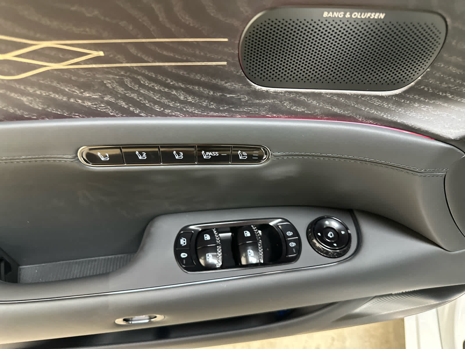 2026 GENESIS G90 Prestige Black - Photo 11