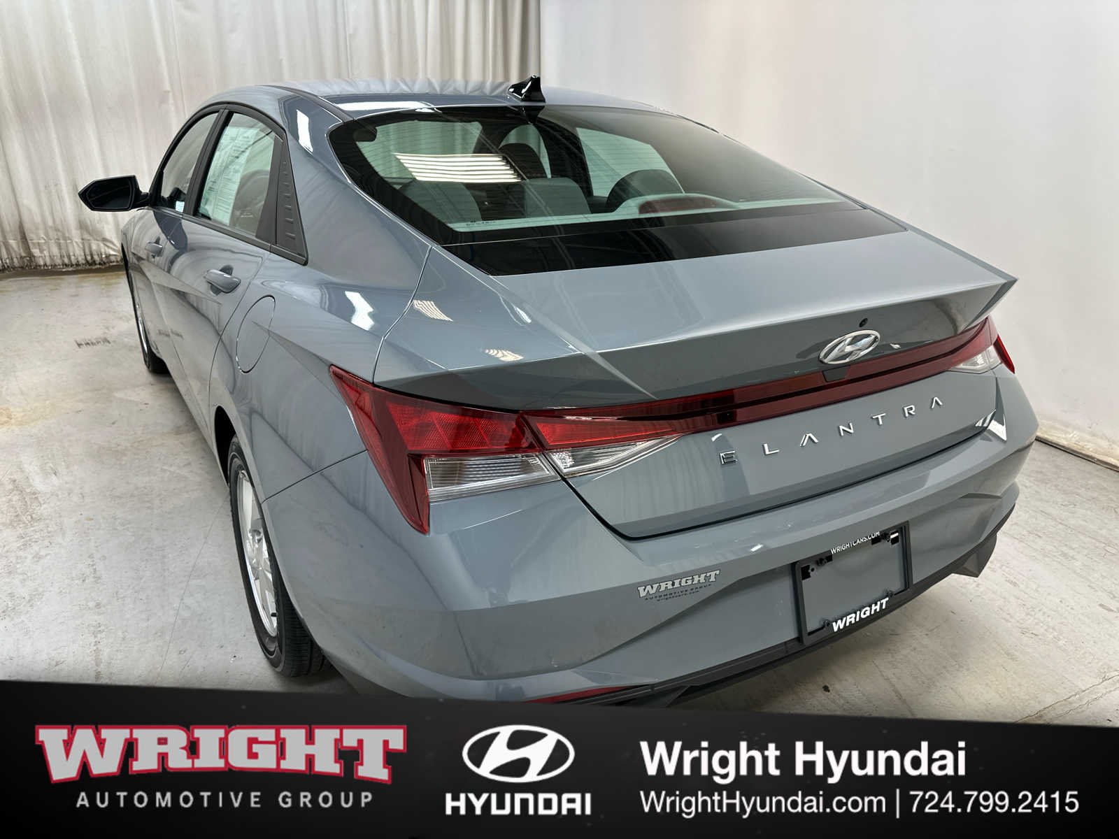 2023 Hyundai Elantra SE photo 4