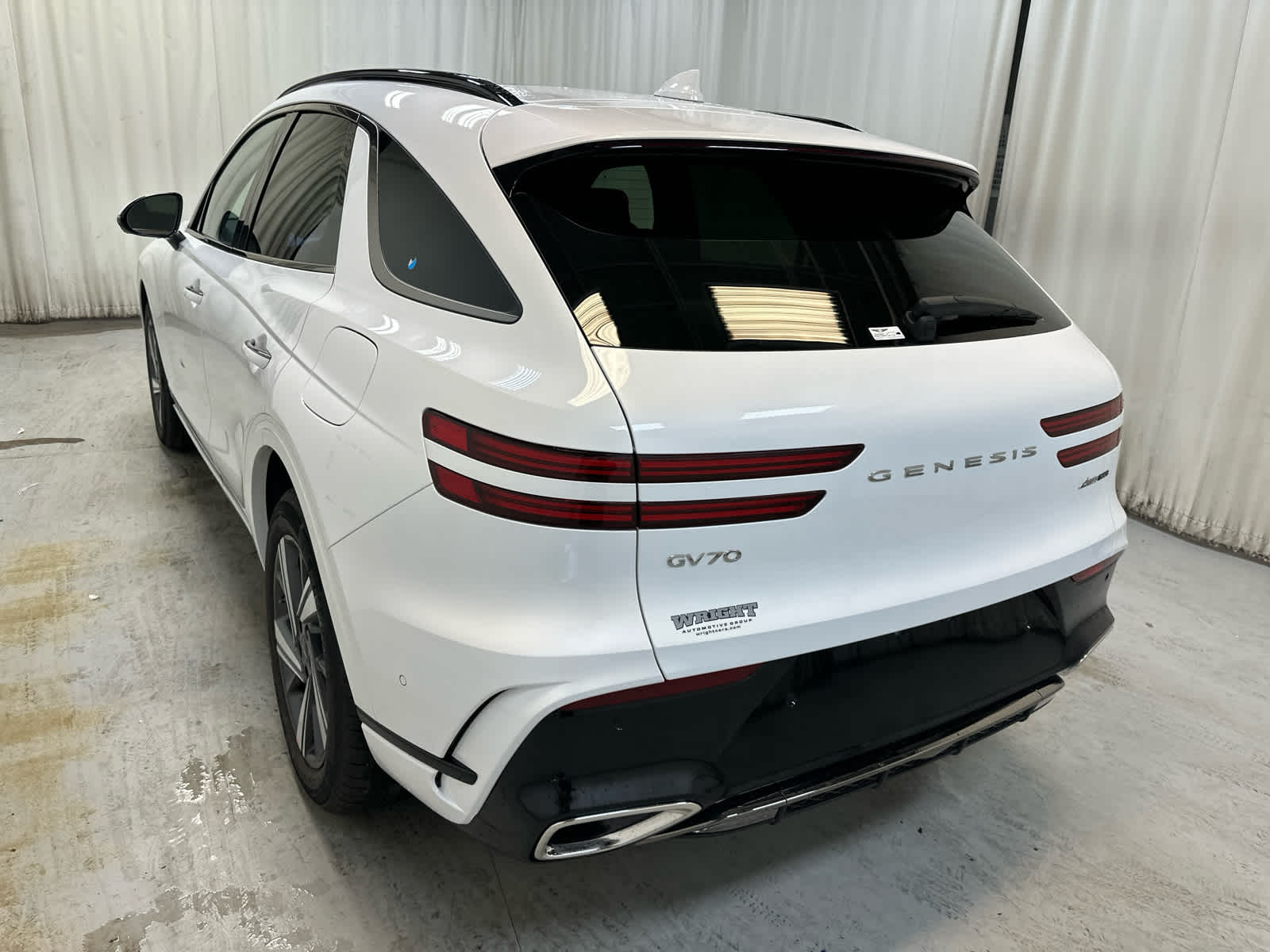 2026 Genesis GV70 3.5T Sport Advanced photo 4