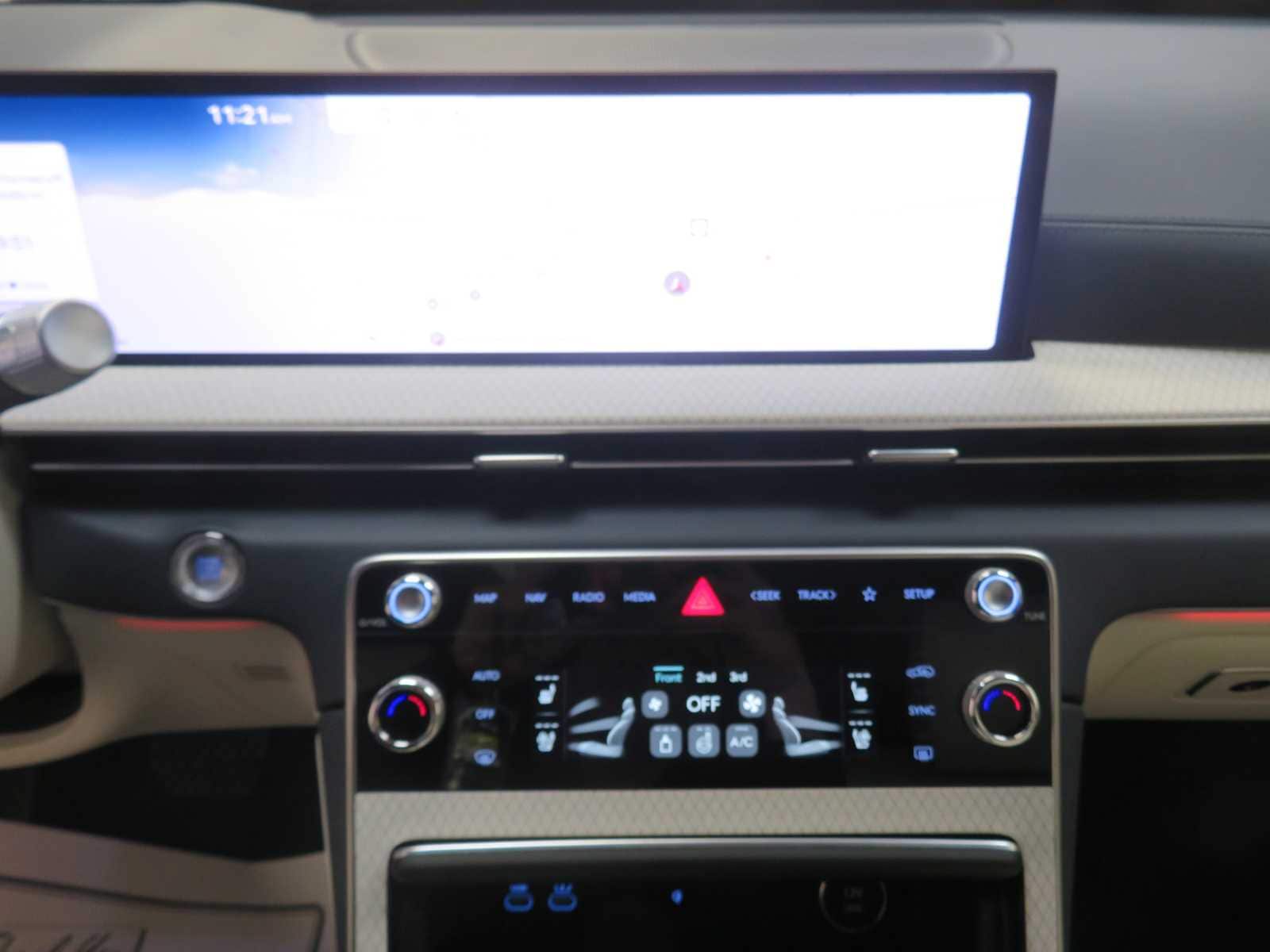 2026 GENESIS GV80 Prestige - Photo 15