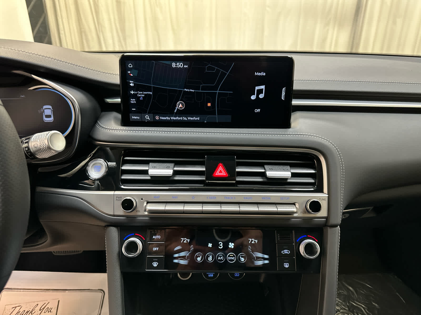 2025 GENESIS G70 Standard - Photo 15