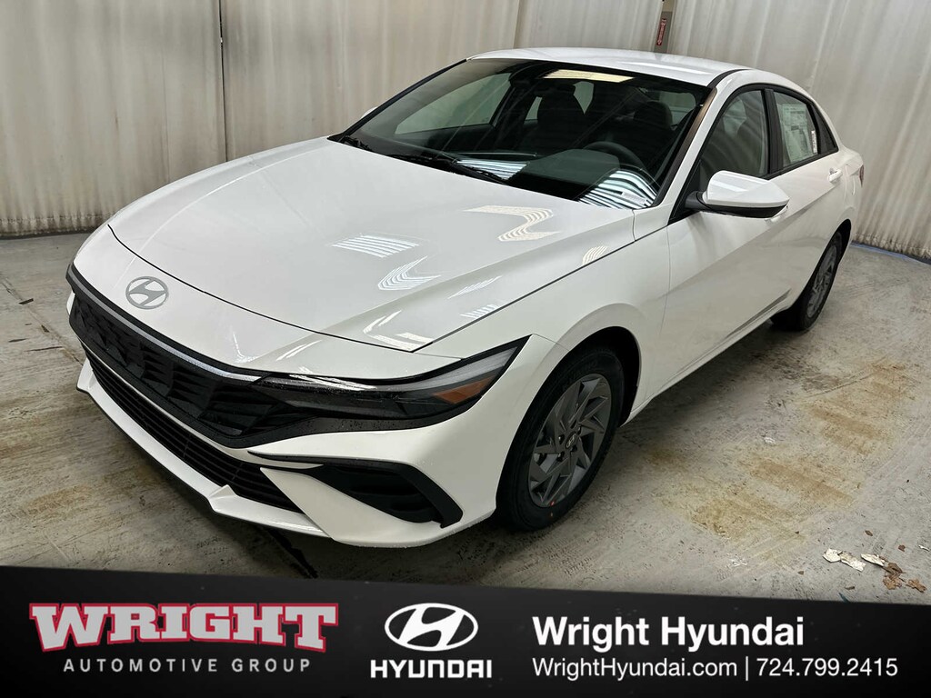 New 2025 Hyundai Elantra Hybrid Blue Sedan