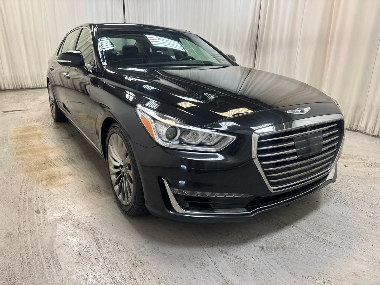 2018 Genesis G90 Sedan 