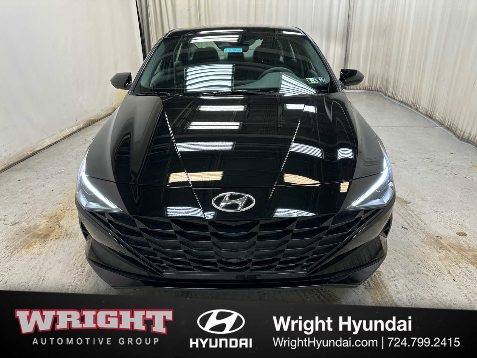 2023 Hyundai Elantra SEL photo 2