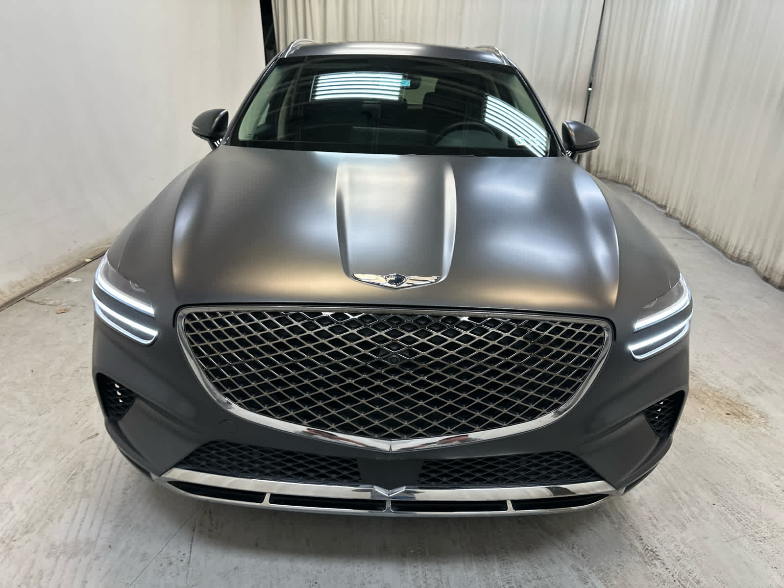 2023 Genesis GV70 2.5T photo 2